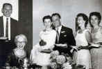 weddingparty.jpg (41838 bytes)